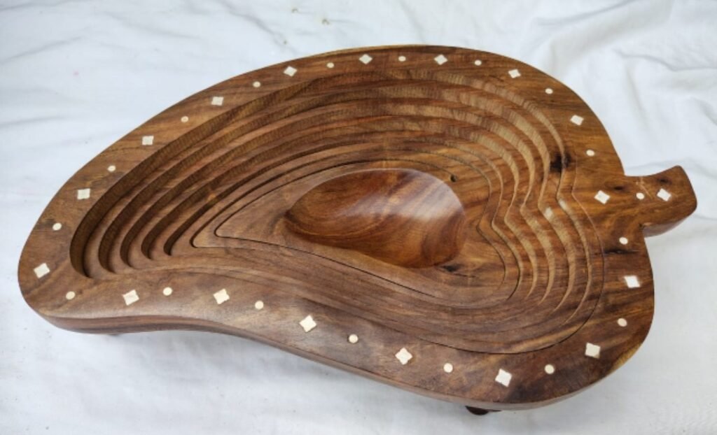 Leaf-Shaped Folding Wooden Fruit Basket with Brass Inlay
